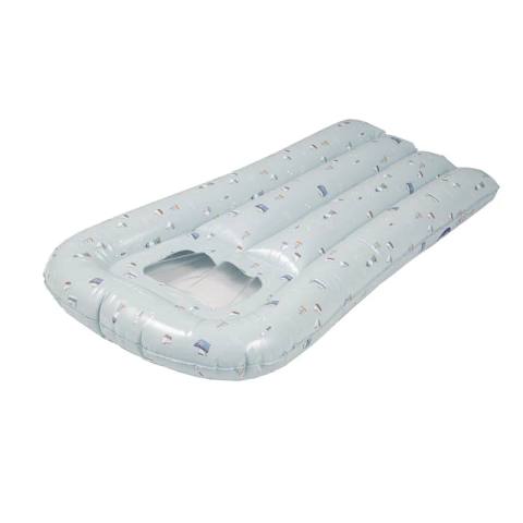 Надуваем дюшек Sailors Bay Lie-on Float 70 см