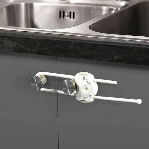 Осигурителна ключалка за шкаф cabinet slide lock