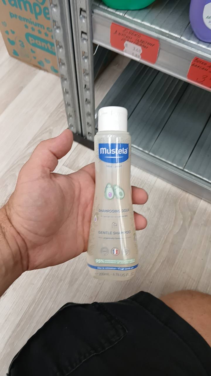 Бебешки шампоан Mustela Gentle Shampoo 200 мл